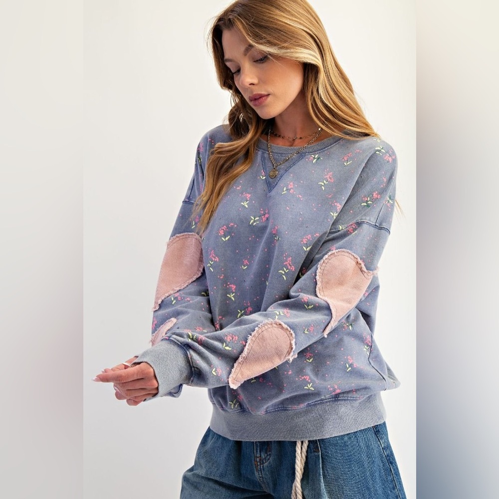 Last one! Size small Easel Los Angeles heartstrings pullover